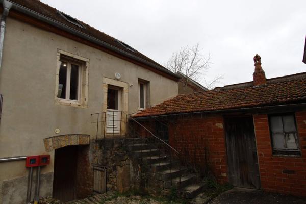 Dpt Côte d'Or (21), à vendre VENAREY LES LAUMES maison P 4 de 82 m²