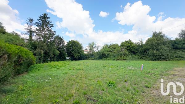 Land for sale 1 723 m² Saint-Vit