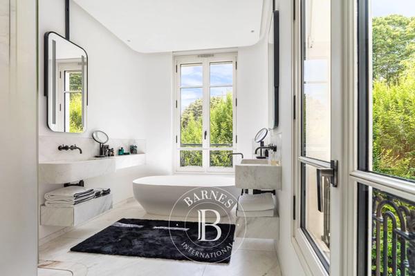 Paris 8ème, Appartement 4 Chambres -  214 m² à vendre