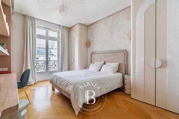 Paris 8ème, Appartement 4 Chambres -  214 m² à vendre