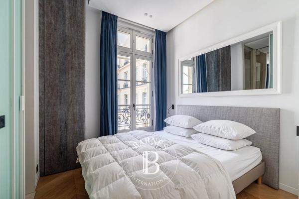 Paris 8ème, Appartement 4 Chambres -  214 m² à vendre