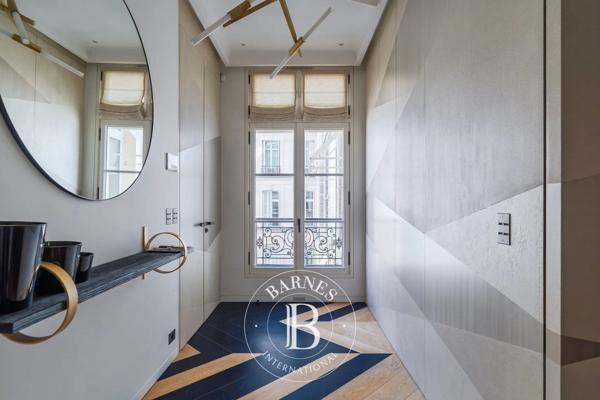 Paris 8ème, Appartement 4 Chambres -  214 m² à vendre