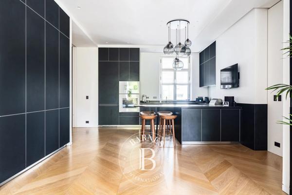 Paris 8ème, Appartement 4 Chambres -  214 m² à vendre