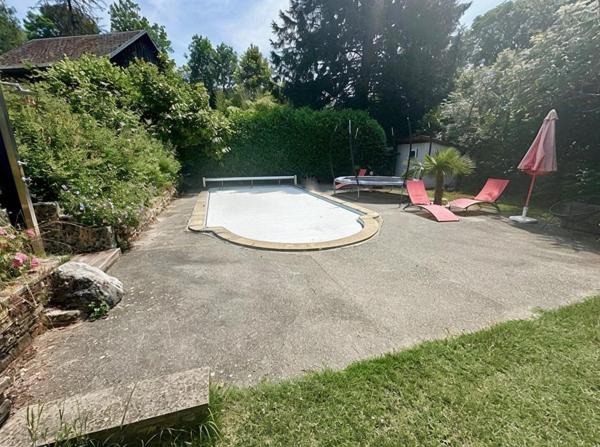 Charmante Maison de Caractère à La Bauche : Un Bien avec du Cachet à Découvrir