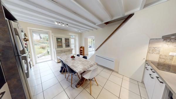 Charmante Maison de Caractère à La Bauche : Un Bien avec du Cachet à Découvrir