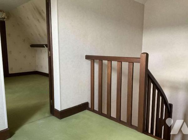 A VENDRE : Proche commerces dans petite ville (SOUILLAC - Lot), maison contemporaine des années...