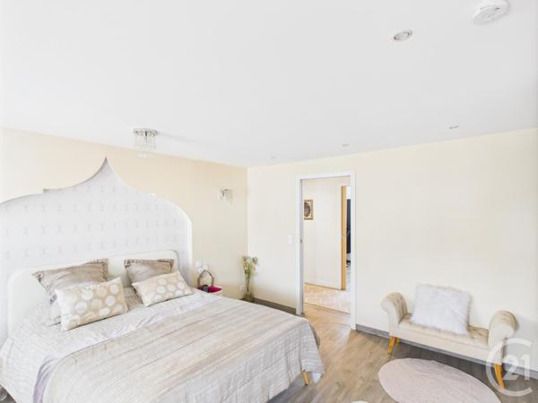 Maison à vendre  5 pièces - 278 m2 TRAPPES - 78