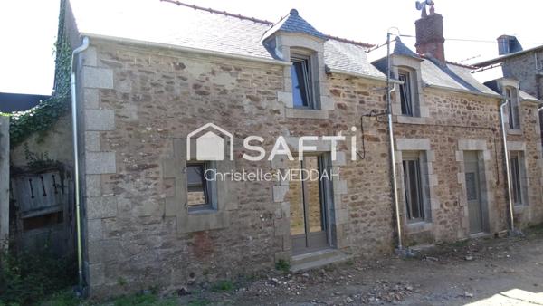 Maison en pierre, plein centre bourg