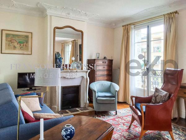 Paris 16e – Auteuil | Appartement de caractère avec balcon filant, étage élevé et ascenseur