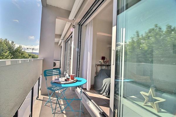 Appartement Clermont Ferrand  - Centre ville / Les Salins avec balcon, ascenseur et  parking