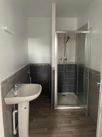 Appartement hyper centre ville au rez-de-chaussée 2 chambres