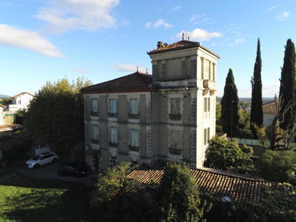 Dpt Gard (30), à vendre ALES maison P11 de 368 m² - Terrain de 2 030,00 m²