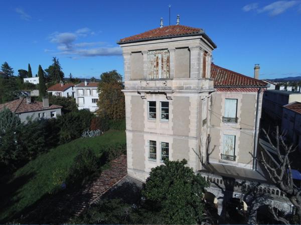 Dpt Gard (30), à vendre ALES maison P11 de 368 m² - Terrain de 2 030,00 m²