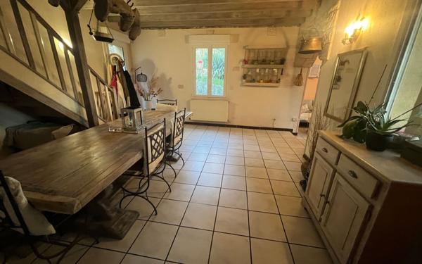 Maison à vendre    3 pièces • 98 m2 Étréchy