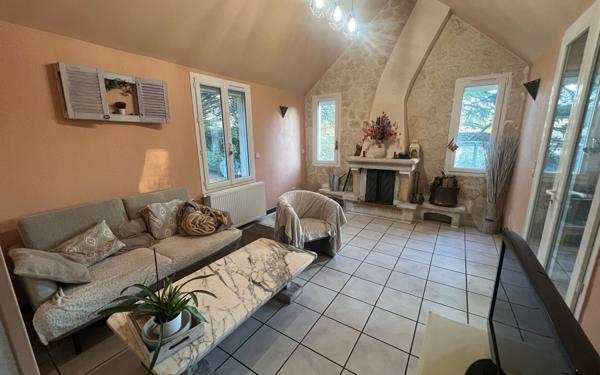 Maison à vendre    3 pièces • 98 m2 Étréchy