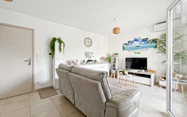 Appartement à vendre    2 pièces • 42,03 m2 Fréjus