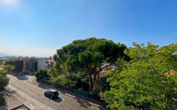 Appartement à vendre    2 pièces • 42,03 m2 Fréjus