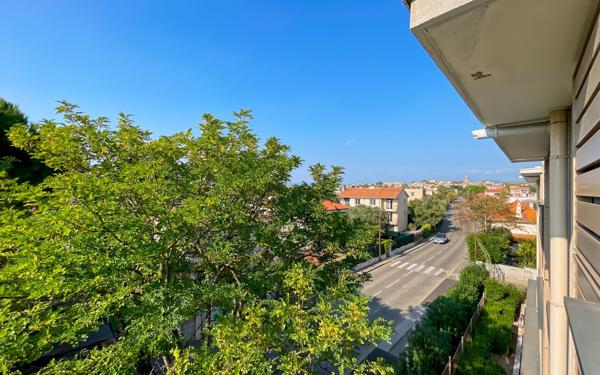 Appartement à vendre    2 pièces • 42,03 m2 Fréjus