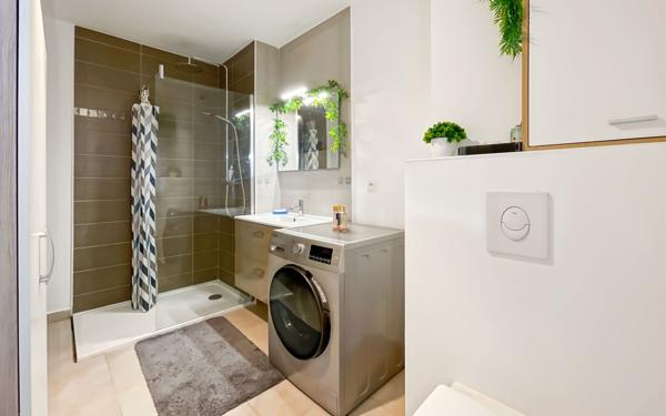 Appartement à vendre    2 pièces • 42,03 m2 Fréjus