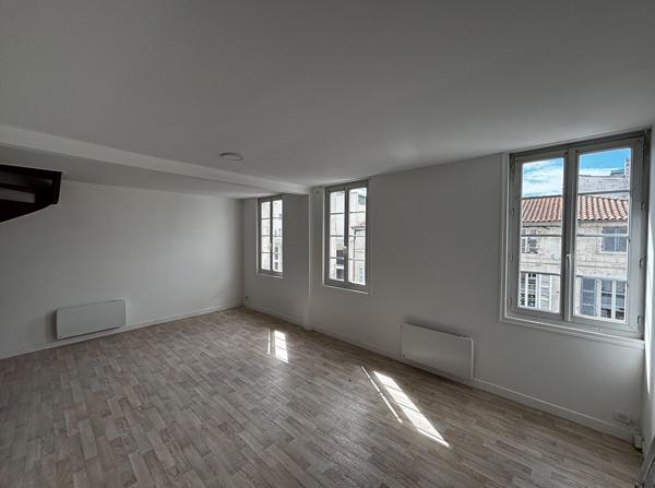 Duplex lumineux en plein centre-ville de Rochefort Rochefort