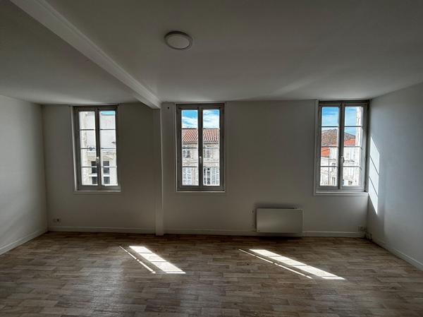 Duplex lumineux en plein centre-ville de Rochefort Rochefort