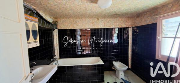 Maison à vendre 5 pièces 145 m² Hyères