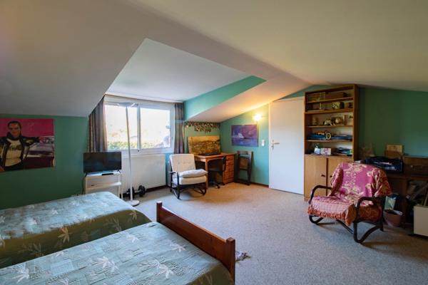 🏡 RARE sur Mazamet 81 – Maison de charme avec jardin arboré, garage & chambres XXL !