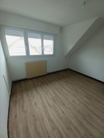 Maison
                                                                                                                                                                                                                                                                                                                        5 pièce(s)                                                                                                                                                                                                          4 chambre(s)                                                                                                                                                                                                          111  m²