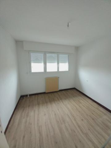 Maison
                                                                                                                                                                                                                                                                                                                        5 pièce(s)                                                                                                                                                                                                          4 chambre(s)                                                                                                                                                                                                          111  m²