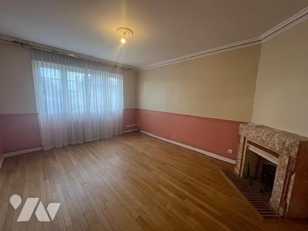 LISIEUX Appartement de 110 m² avec garage , cave et jardin
