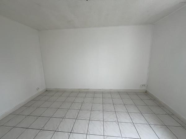 Maison à vendre |  Montmoreau-Saint-Cybard |  6 pièces | 112 m²