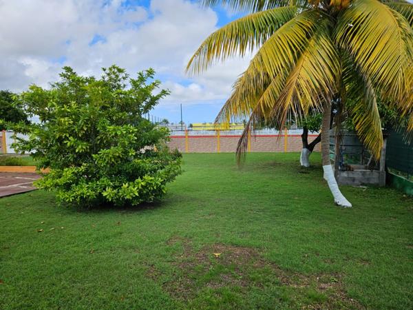 Dpt Guadeloupe (971), à vendre proche de Sainte Anne maison P7