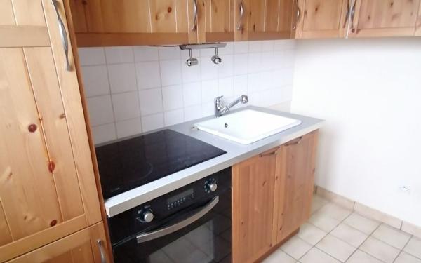 Appartement à louer    2 pièces •  Évry