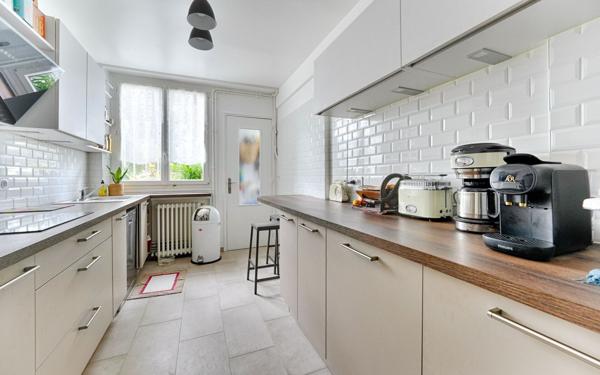 Appartement à vendre    4 pièces • 86,35 m2 Châtenay-Malabry