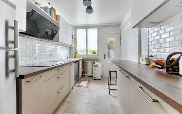 Appartement à vendre    4 pièces • 86,35 m2 Châtenay-Malabry