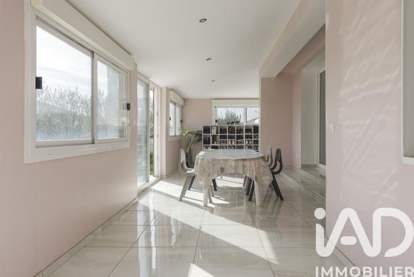 Maison à vendre 5 pièces 137 m² La Fare-les-Oliviers