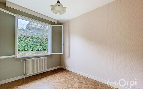 Maison à vendre    5 pièces • 111 m2 Montluçon