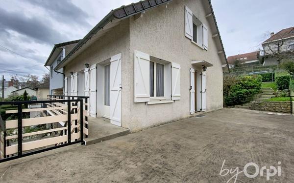 Maison à vendre    5 pièces • 111 m2 Montluçon