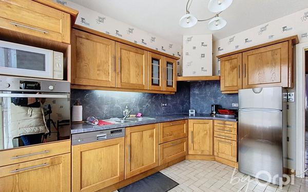 Maison à vendre    5 pièces • 111 m2 Montluçon