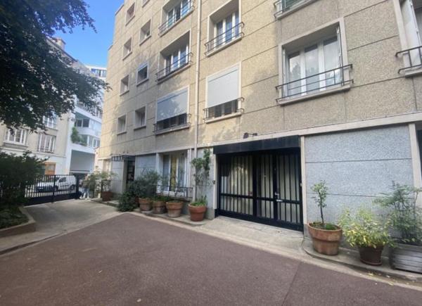 Bureau 2 pièces - 128 m²