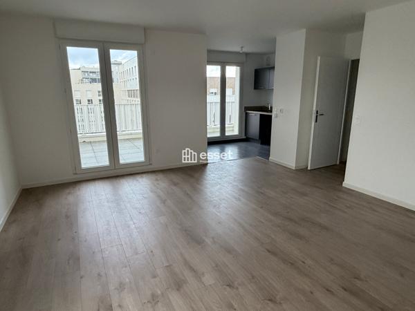 Location Appartement 5 pièces 87.57 m² - Cergy 95000