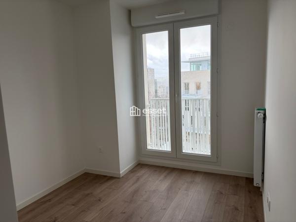 Location Appartement 5 pièces 87.57 m² - Cergy 95000