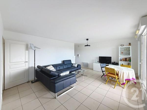 Appartement T3 à vendre  3 pièces - 78,70 m 2   LE CROISIC  - 44