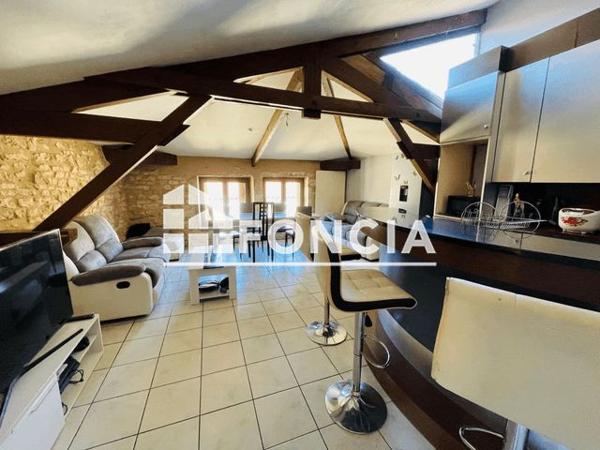 Location Appartement 4 pièces 87.14 m² - 11 RUE DU CHATEAU Anse 69480