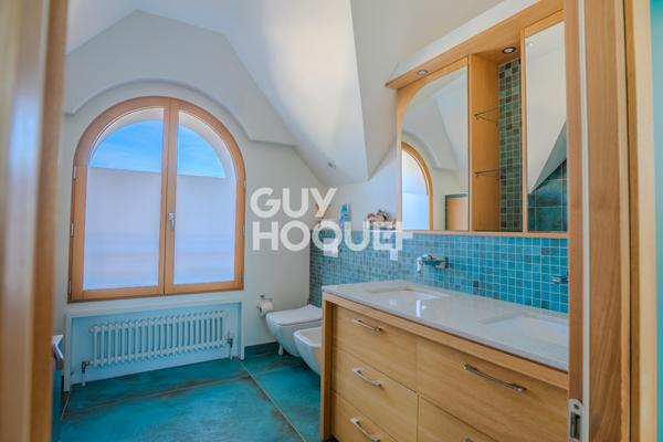 MAISON CONTEMPORAINE AVEC PRESTATIONS D'EXCEPTIONS