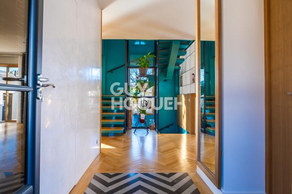 MAISON CONTEMPORAINE AVEC PRESTATIONS D'EXCEPTIONS