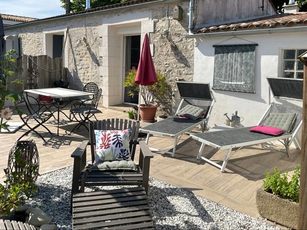 Maison de charme en pierre – 4 pièces – 75 m² – Île d’Oléron – 286 740 € HAI