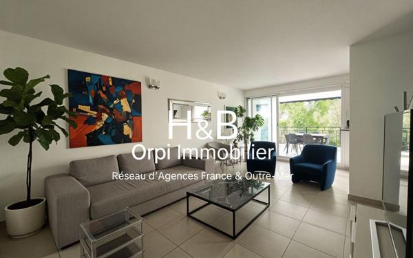 Appartement à vendre    4 pièces • 107,96 m2 Fort-de-France