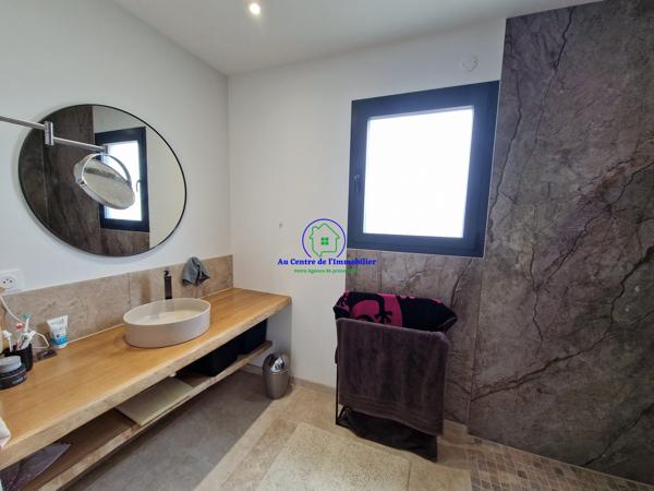 Villa 4 chambres, garage, piscine et pool house