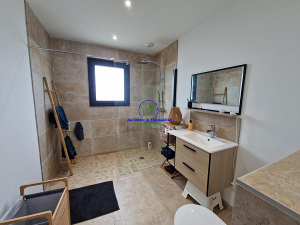Villa 4 chambres, garage, piscine et pool house